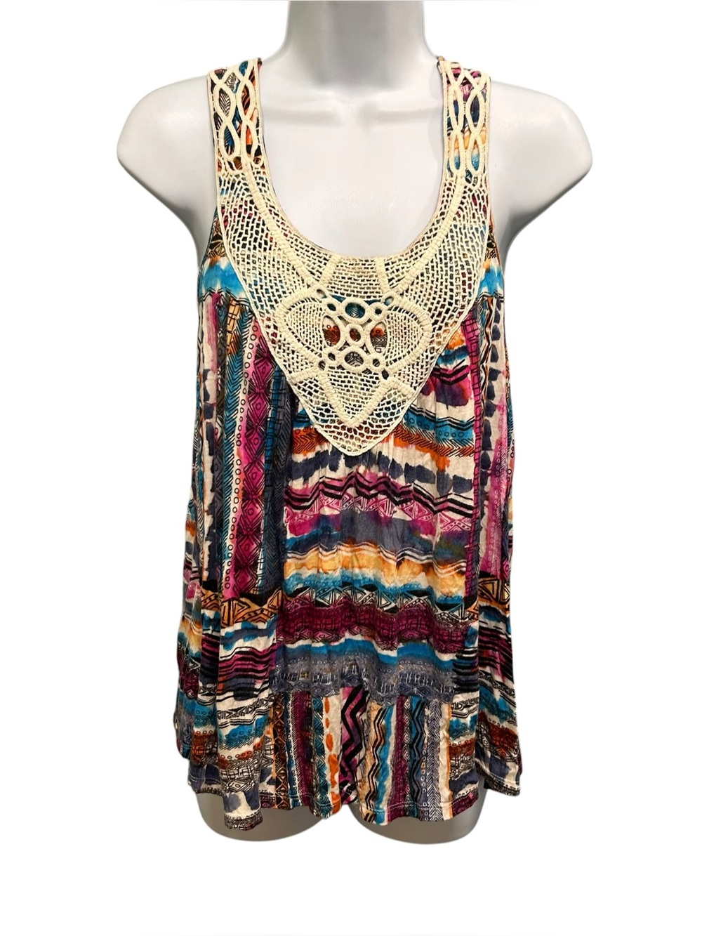 Forever 21 Boho Crochet Scoop Neck Tank Top Size M